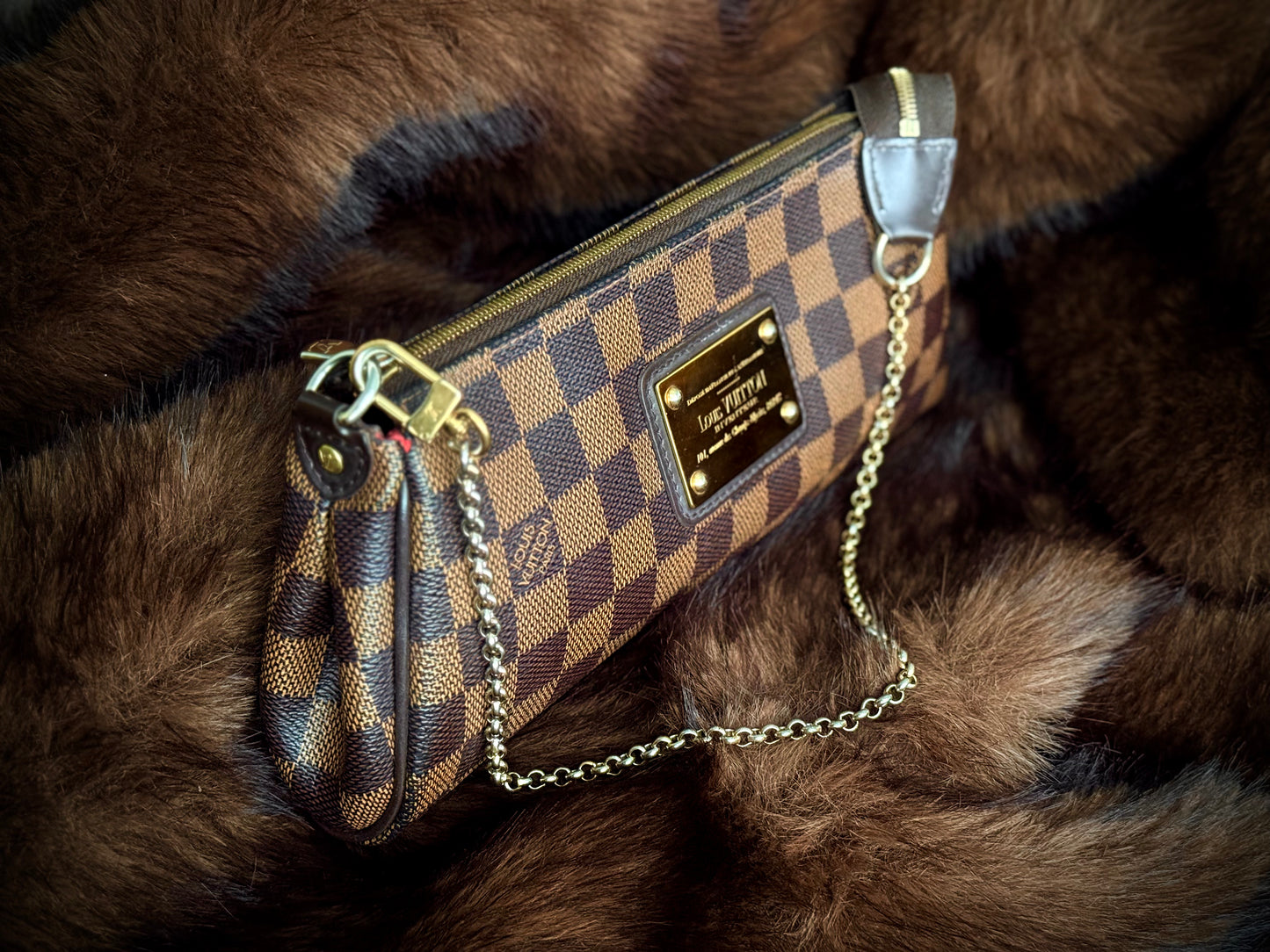 Nika Privé — Louis Vuitton Pochette Eva in Damier Ebene Canvas, small crossbody clutch bag