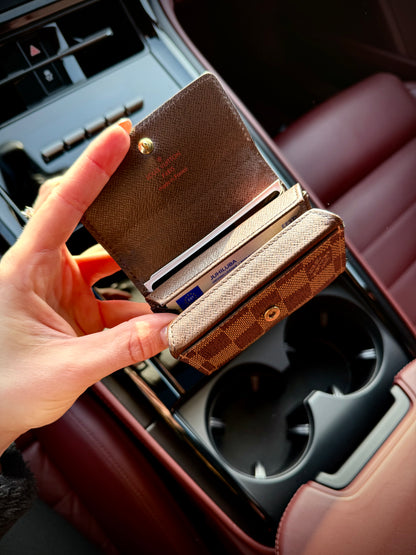 Nika Privé — Louis Vuitton Compact Wallet in Damier Ebene Canvas, brown checkered leather wallet