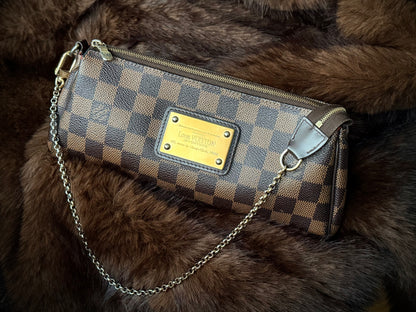 Nika Privé — Louis Vuitton Pochette Eva in Damier Ebene Canvas, small crossbody clutch bag